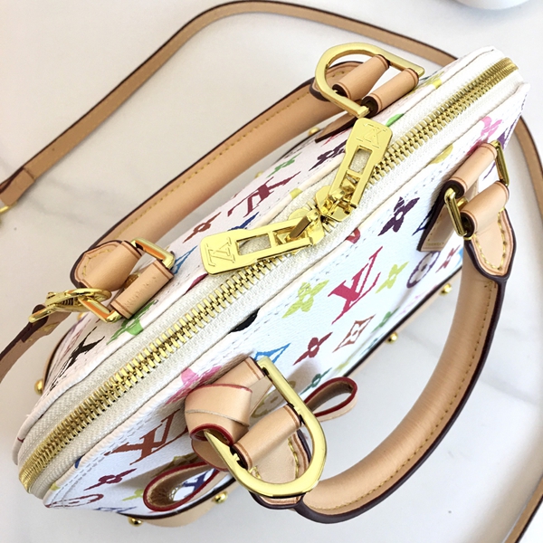 ルイヴィトンバッグ角部分ディテール